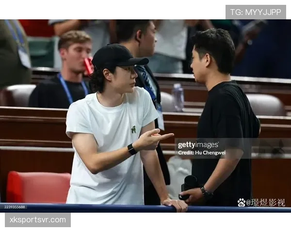 德约科维奇居然在家做饭，中年大叔气质瞬间掉线？