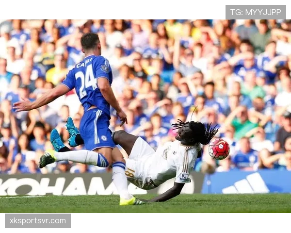 禁区拉拽判罚标准解析：哪些动作算犯规裁判常忽略