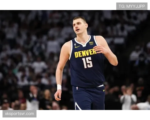 摩西·马龙内线强攻改变防守策略助球队篮板率提升